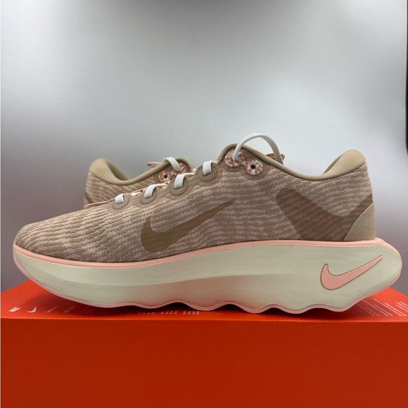 Nike Motiva Linen Washed Coral BRAND NEW Size 10 Women - Picture 6 of 8